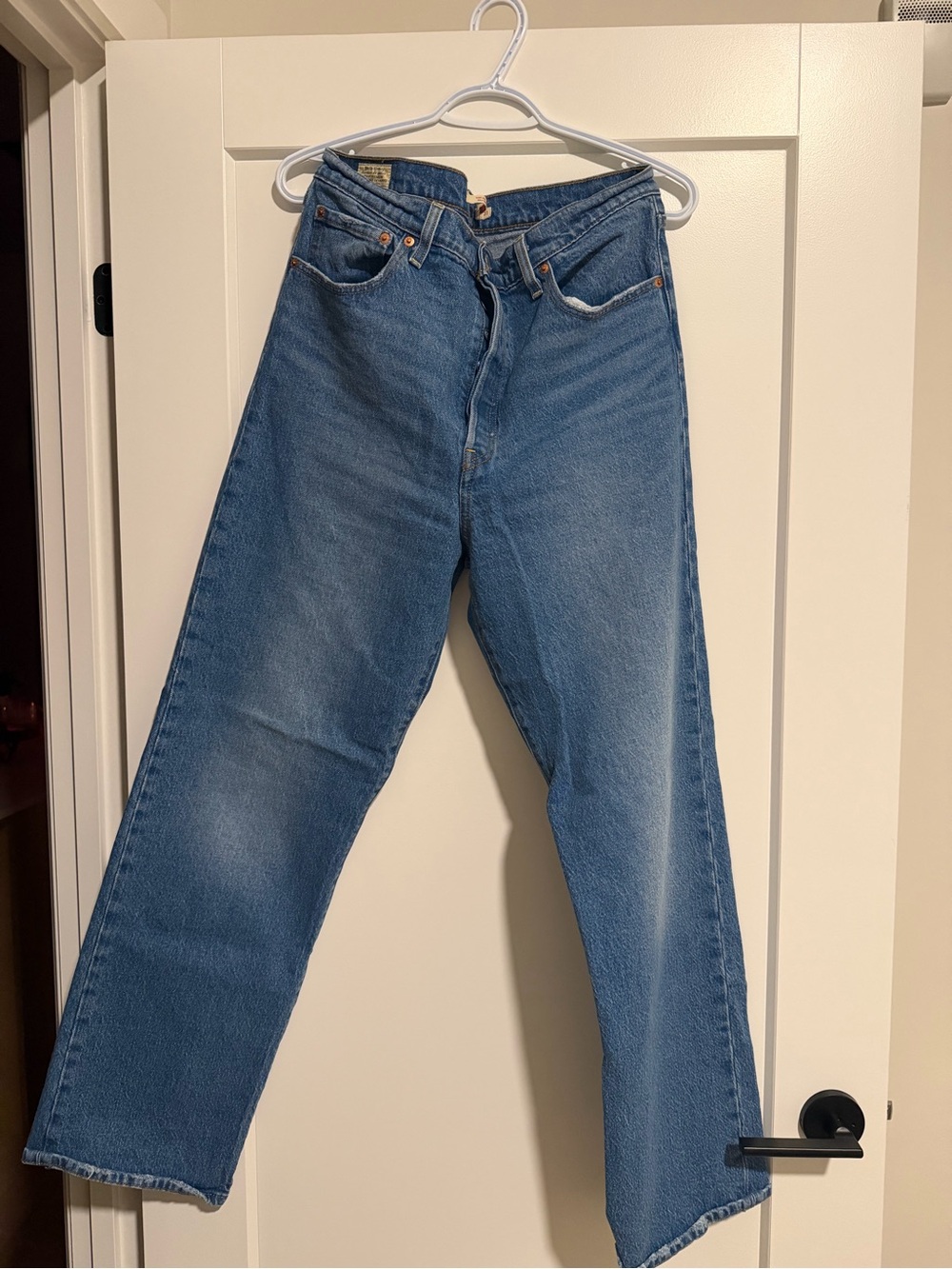 Classic High-Rise Women's Blue Jeans